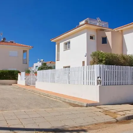 Velomar Villa Paralimni