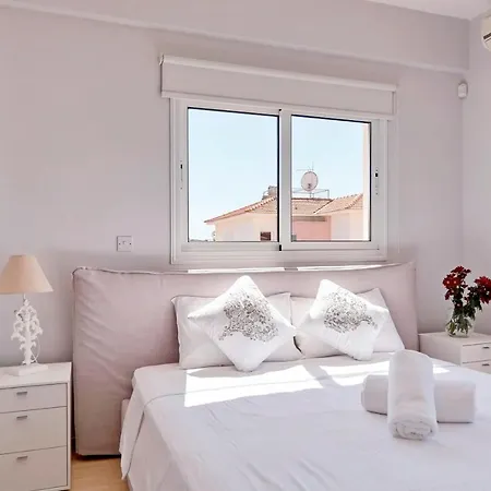 Velomar Villa Paralimni