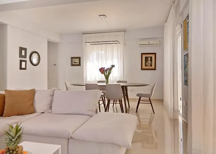 Vila Velomar Paralimni